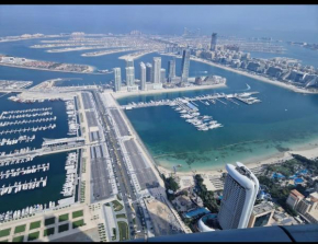 Spectacular 2 bedroom Marina sea views